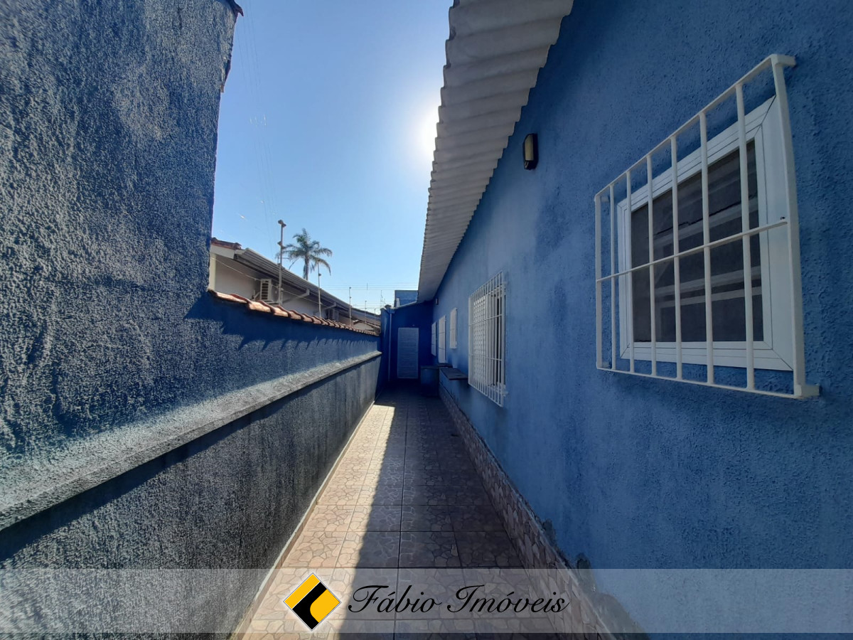 CASA EM EXCELENTE LOCALIZAÇÃO! – Foto 23