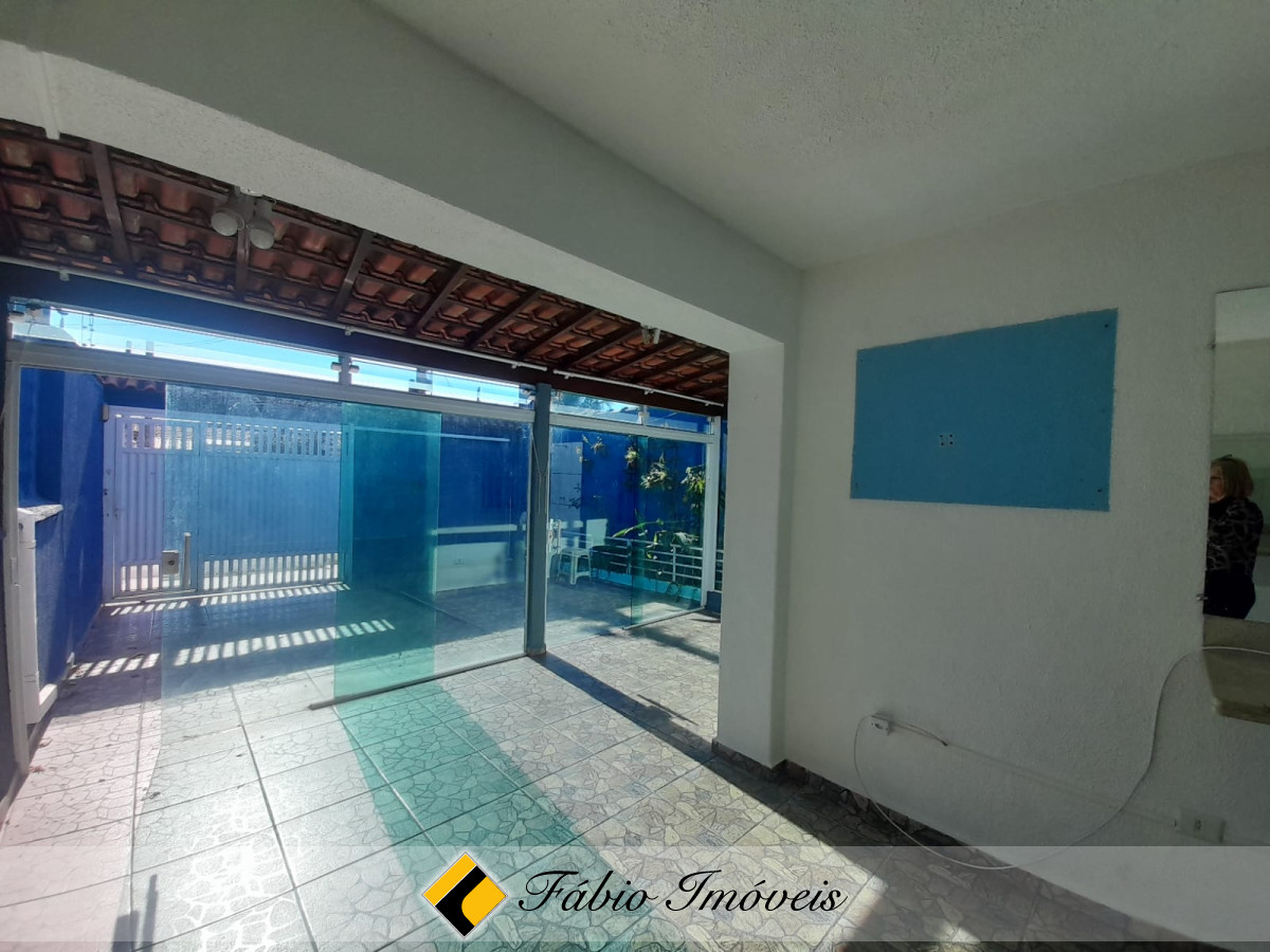 CASA EM EXCELENTE LOCALIZAÇÃO! – Foto 24