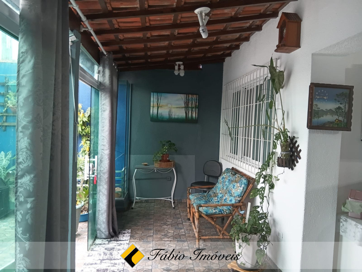 CASA EM EXCELENTE LOCALIZAÇÃO! – Foto 2