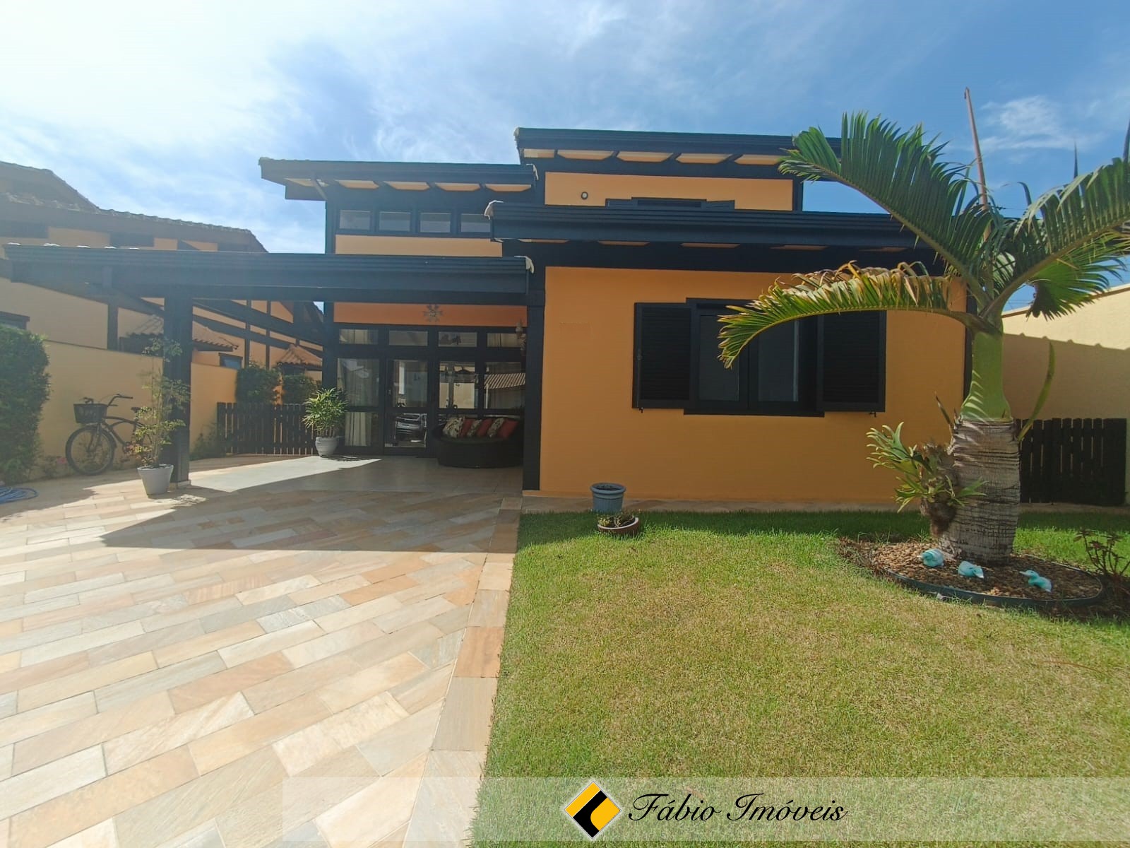 Sobrado em Condomínio Fechado