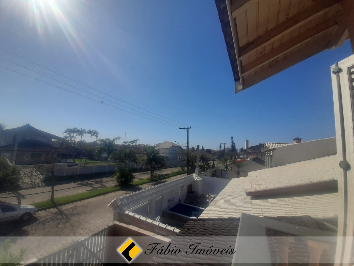 Sobrado a 200 metros da praia!!! – Foto 5