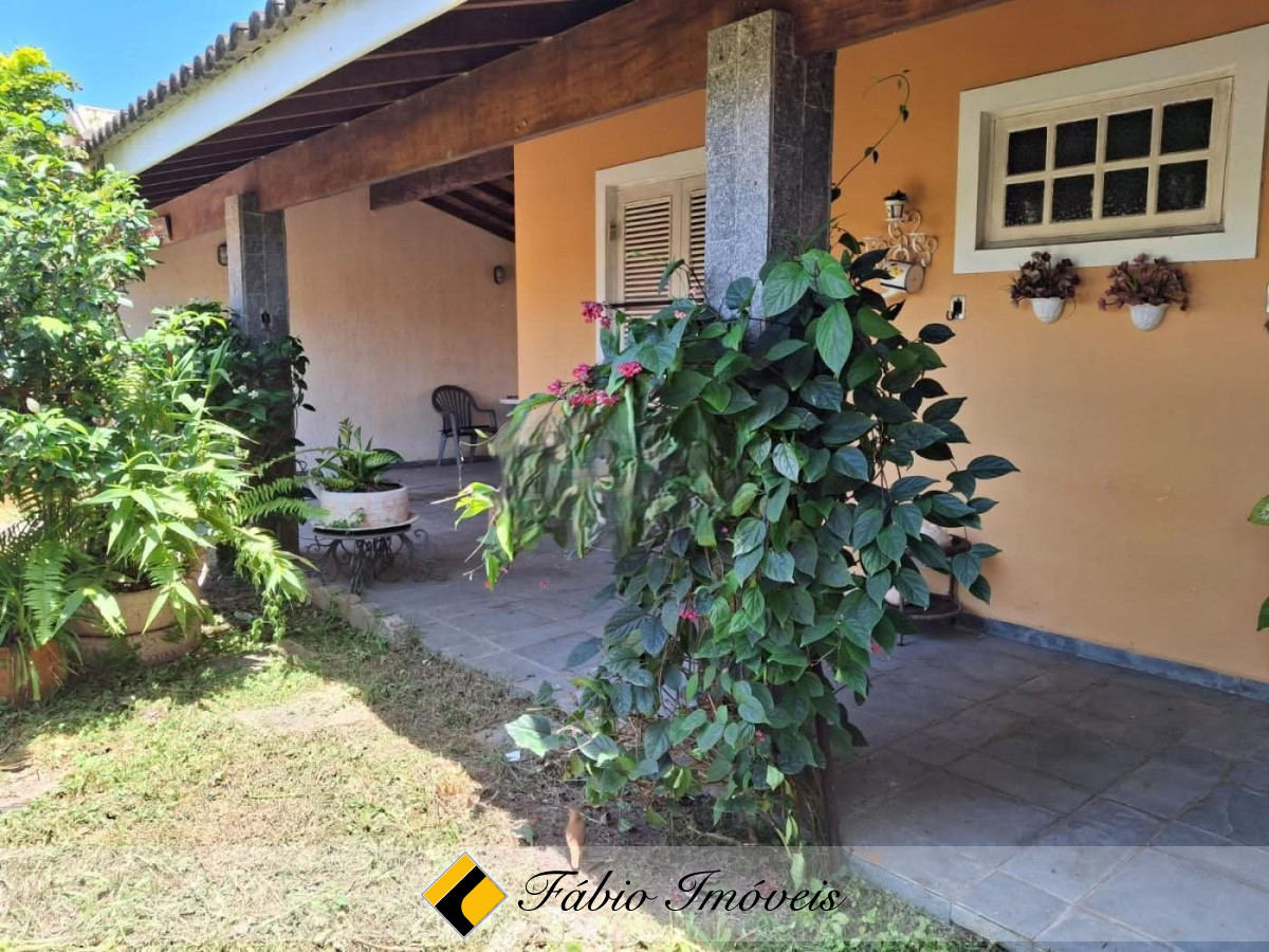 Sobrado a 200 metros da praia!!! – Foto 13