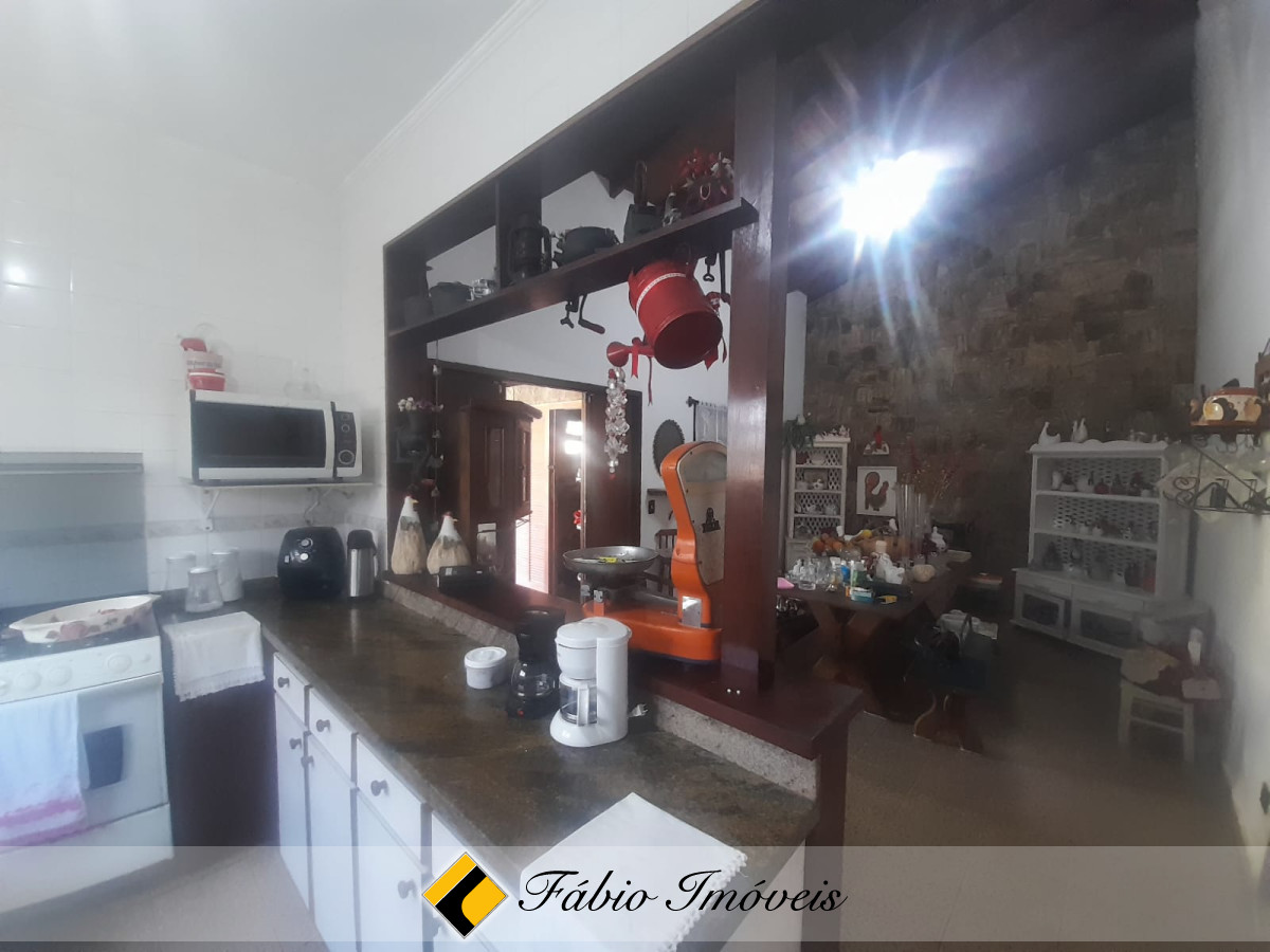 Sobrado a 200 metros da praia!!! – Foto 17