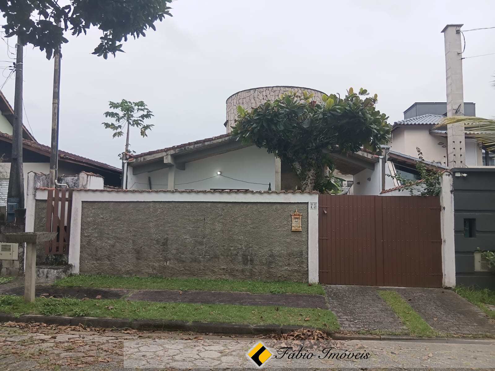Sobrado lado praia com excelente valor de venda!! – Foto 1