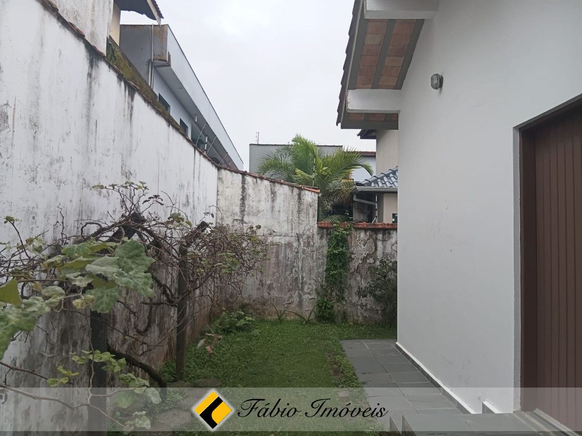 Sobrado lado praia com excelente valor de venda!! – Foto 13