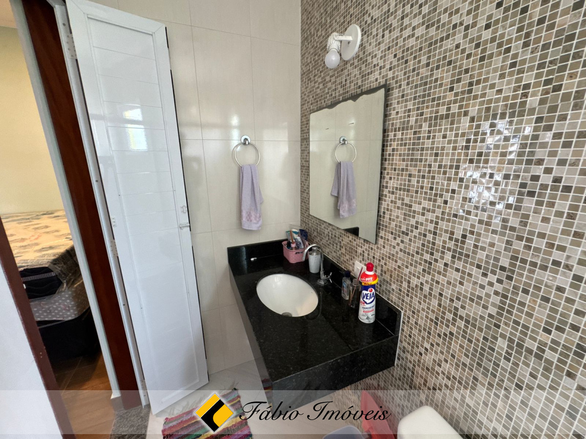 SOBRADO EXCELENTE LOCALIZAÇÃO!!! – Foto 3
