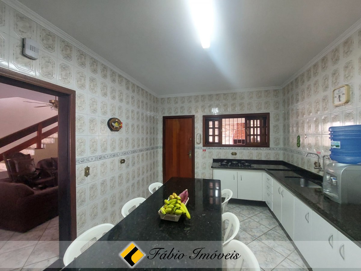 Sobrado em ótimo estado de conservação!! – Foto 11