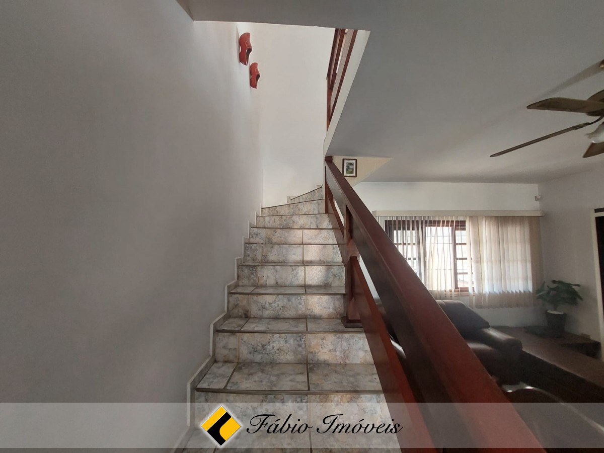 Sobrado em ótimo estado de conservação!! – Foto 14