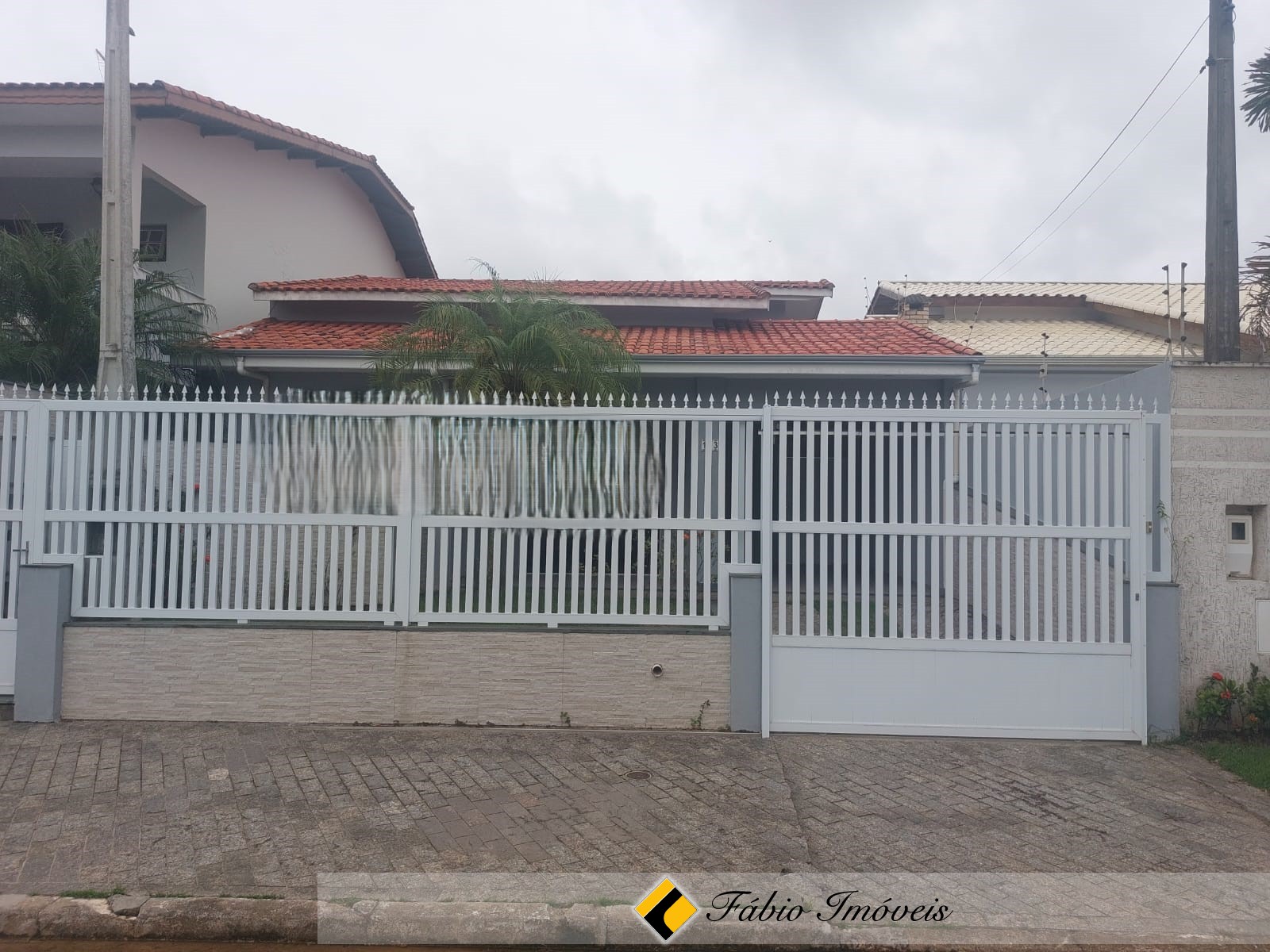 Casa a 100 metros da praia!