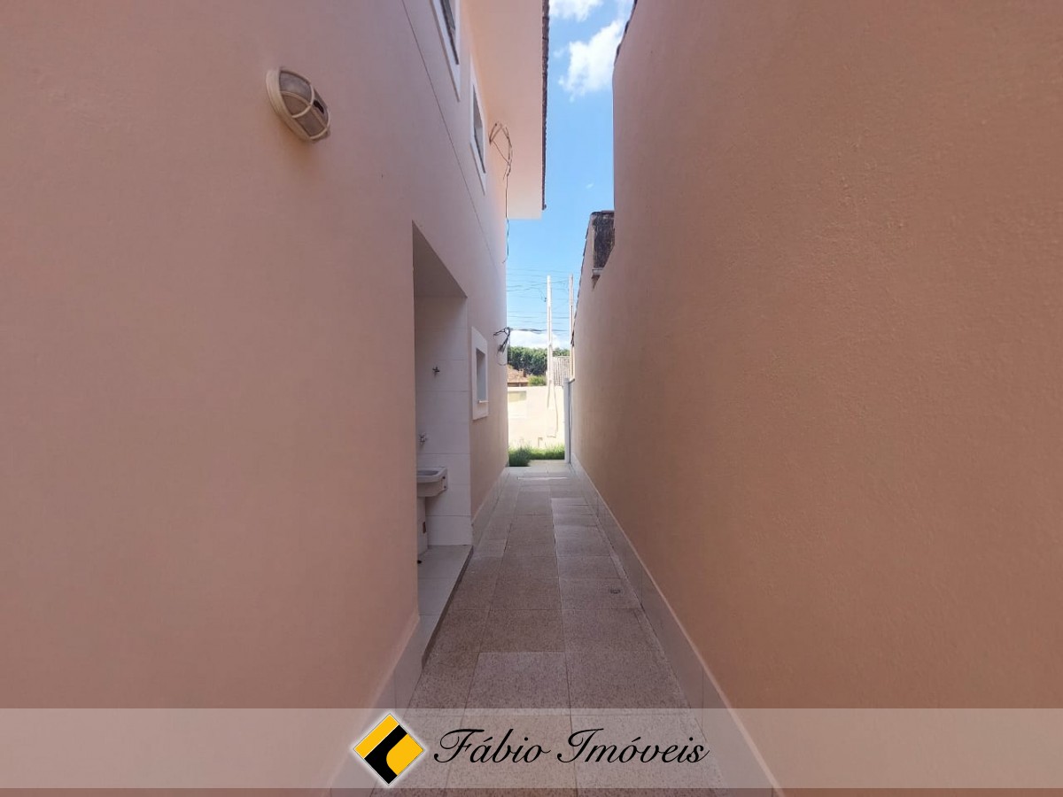 Sobrado com piscina em ótimo bairro! – Foto 17