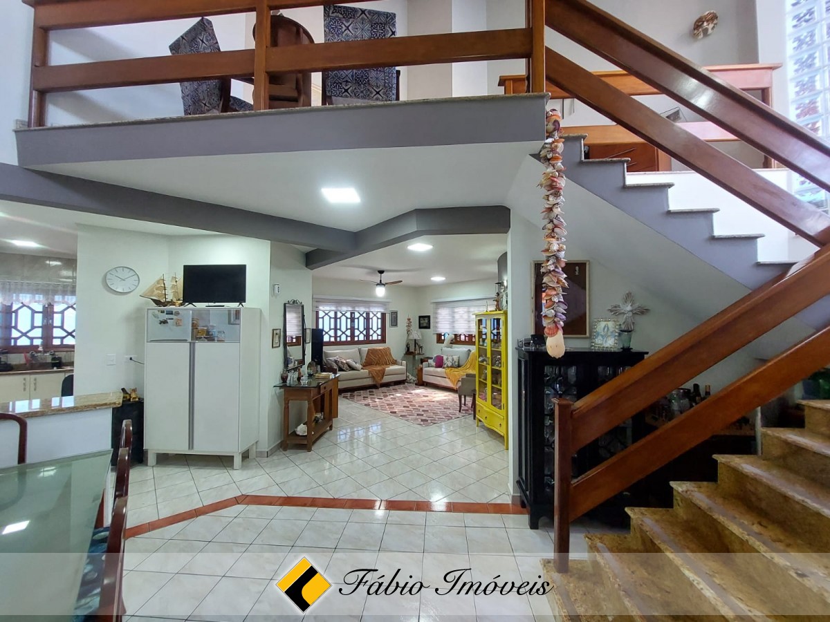 Sobrado lado praia com 4 dormitórios!! – Foto 30