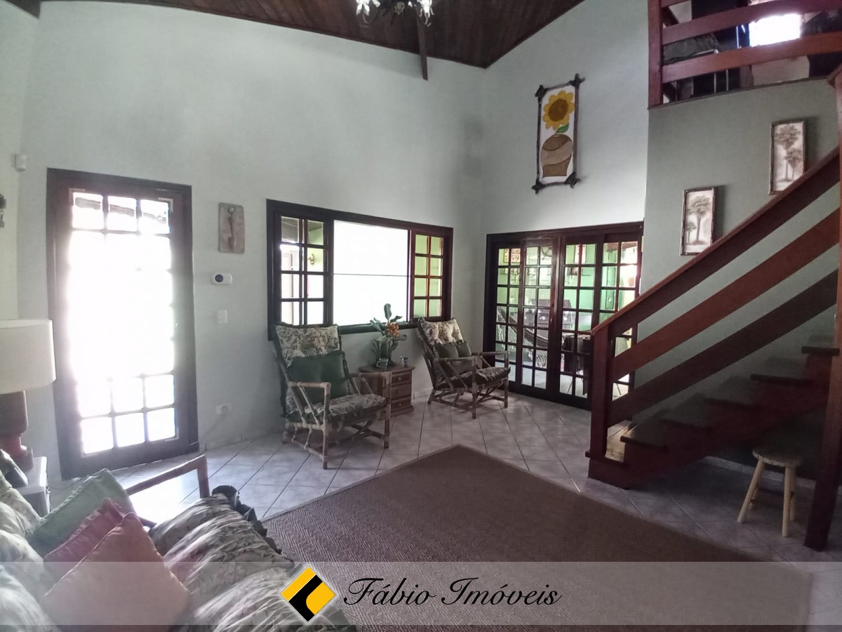 Linda casa com piscina – Foto 36