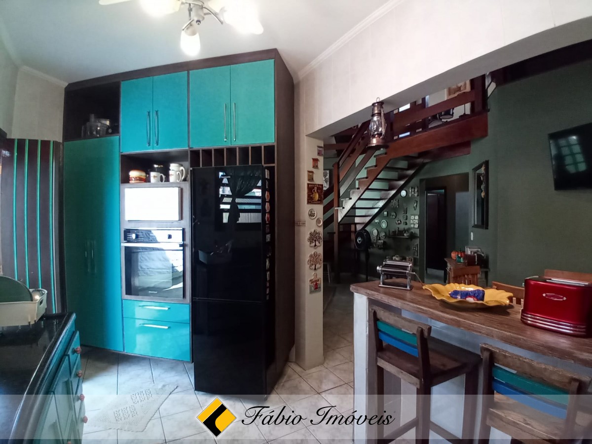 Linda casa com piscina – Foto 20