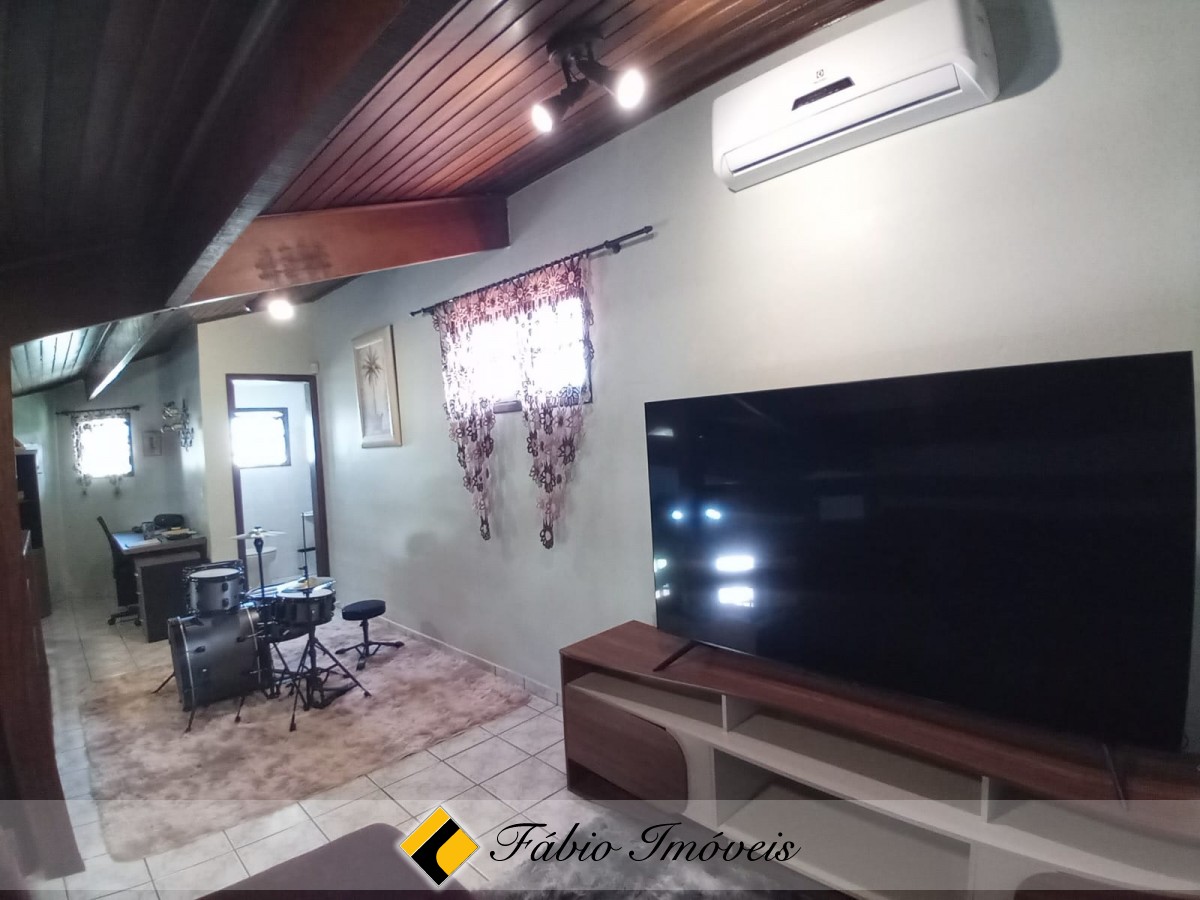 Linda casa com piscina – Foto 15