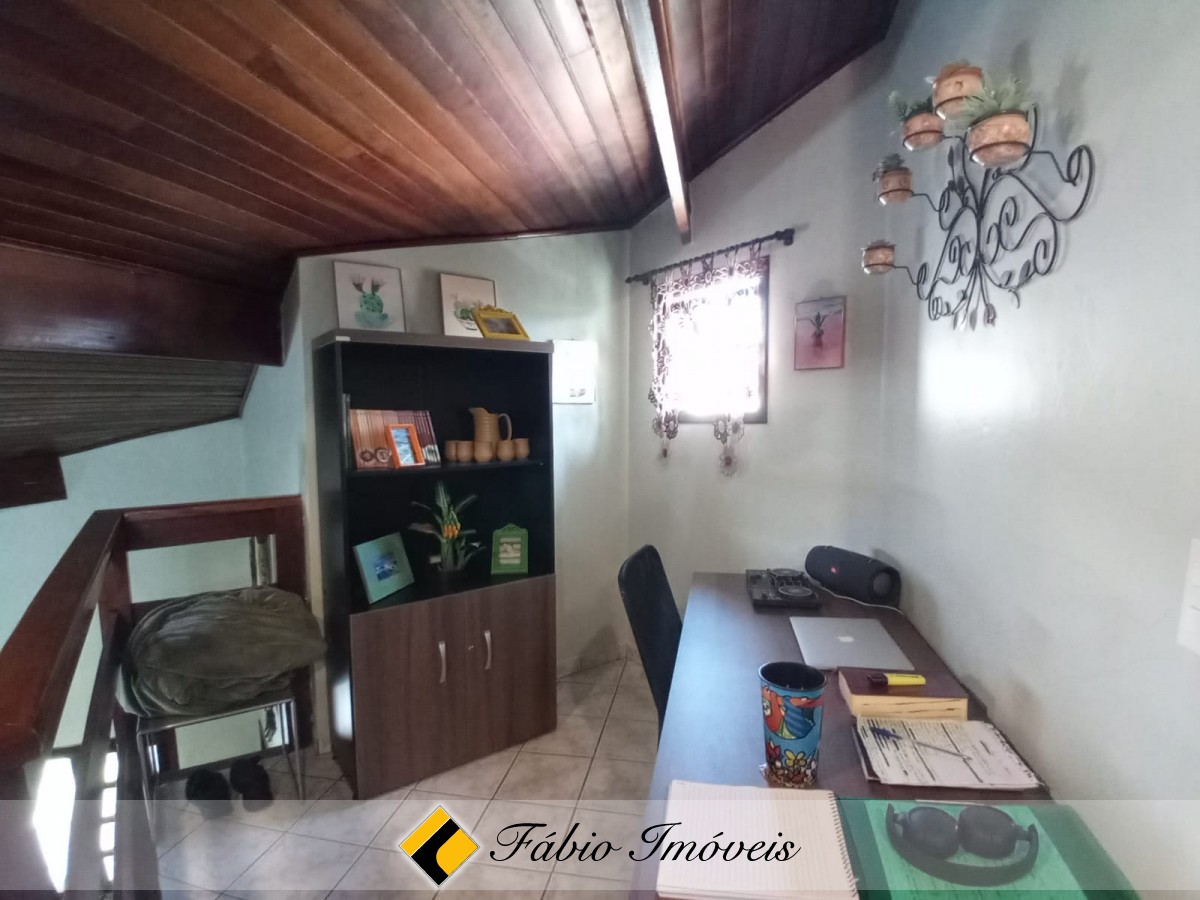 Linda casa com piscina – Foto 16